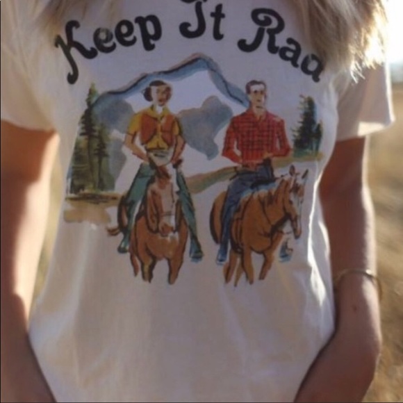 🦋 WESTERN THEME TEE SHIRT SIZE MEDIUM - Picture 2 of 6